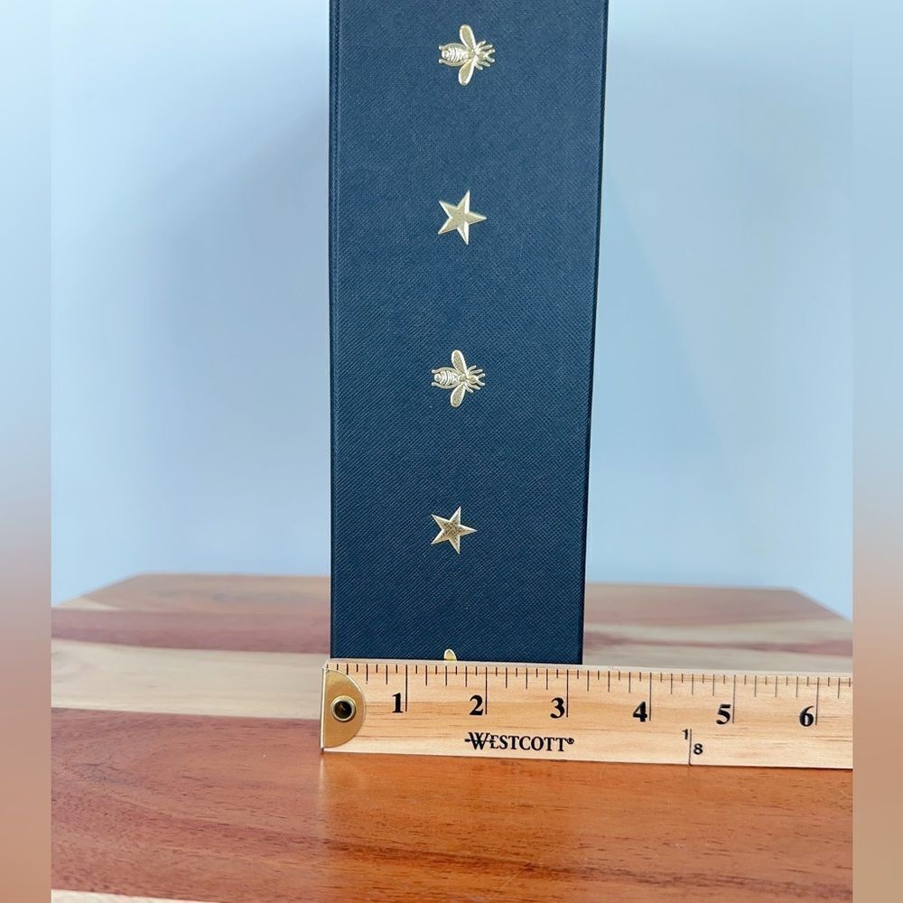 Authentic Gucci Gift Box - Picture 5 of 6